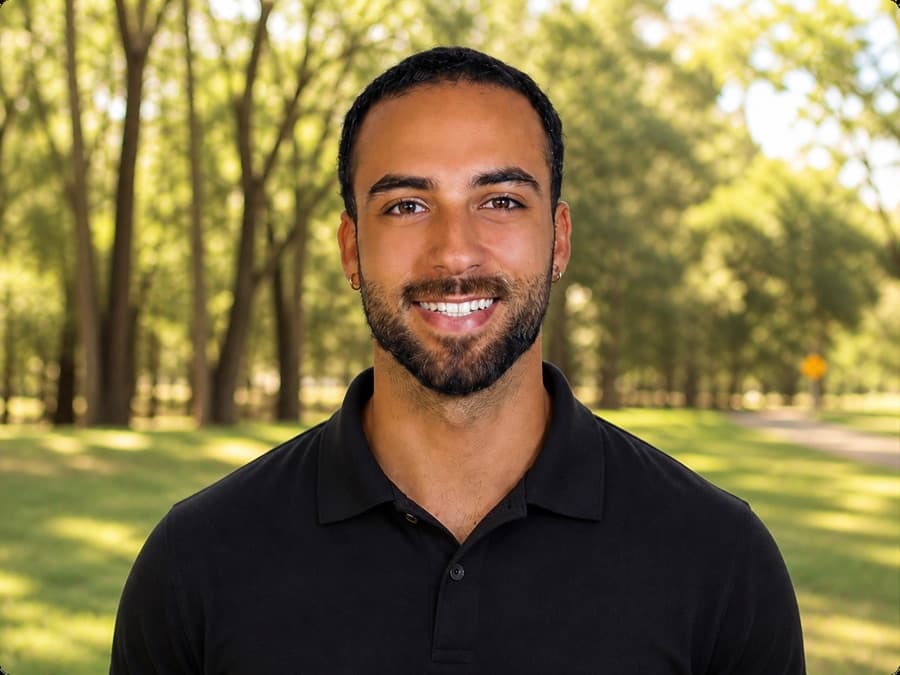 Lucas, Physiotherapist